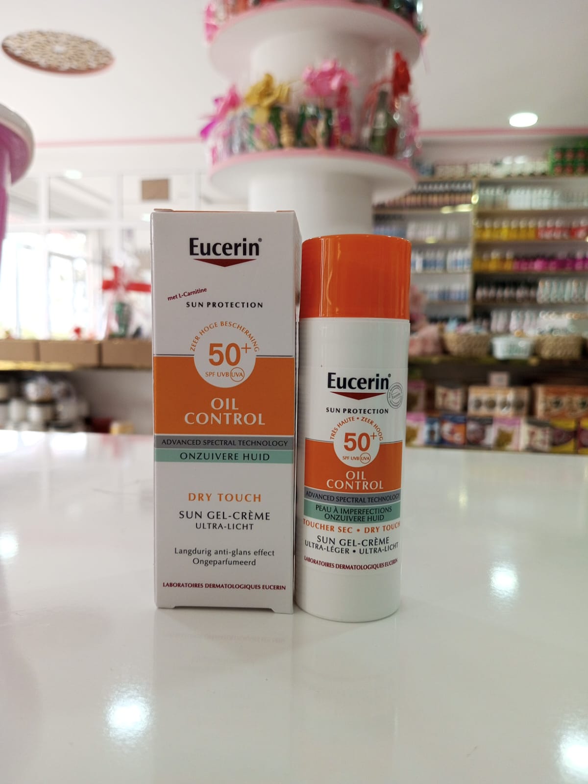 واقي شمس Eucerin Oil Control SPF50+